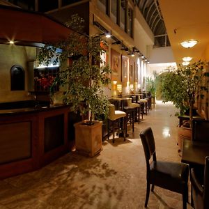 Enjoy Inn